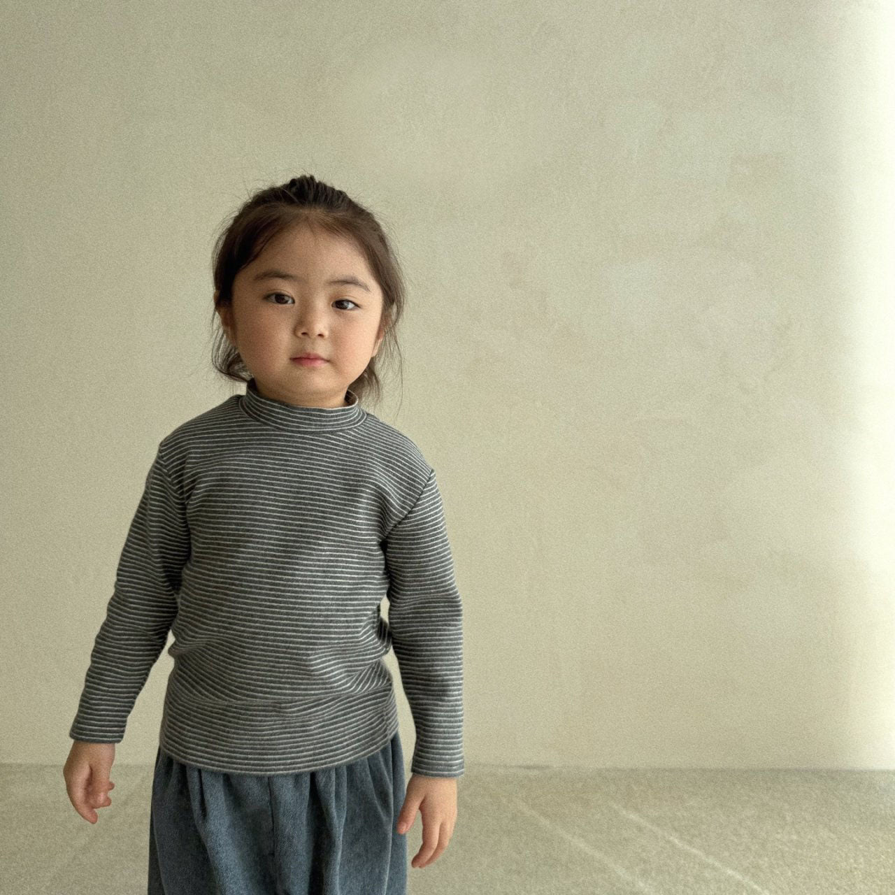 [BABY & TODDLER] striped mock neck tee (charcoal)